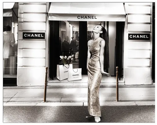 Shake It Off – Audrey Hepburn,
